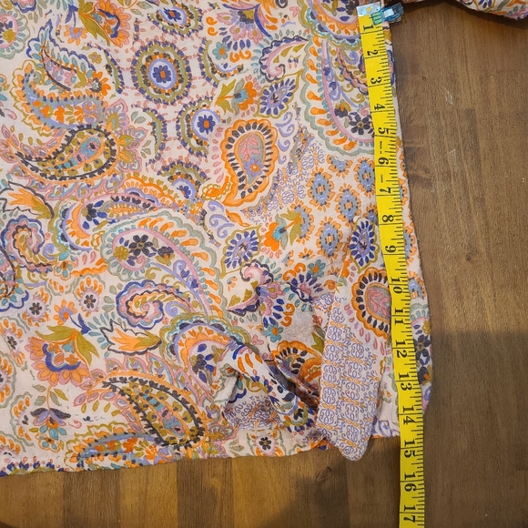 CeCe Paisley Print Tiered Gathered Sleeve Blouse - Picture 7 of 8